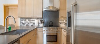 Livery Loft: Mountains on Main