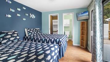 Signature Townhome, 4 Bedrooms, Non Smoking, Pets Allowed | Individually decorated, individually furnished, free WiFi, bed sheets