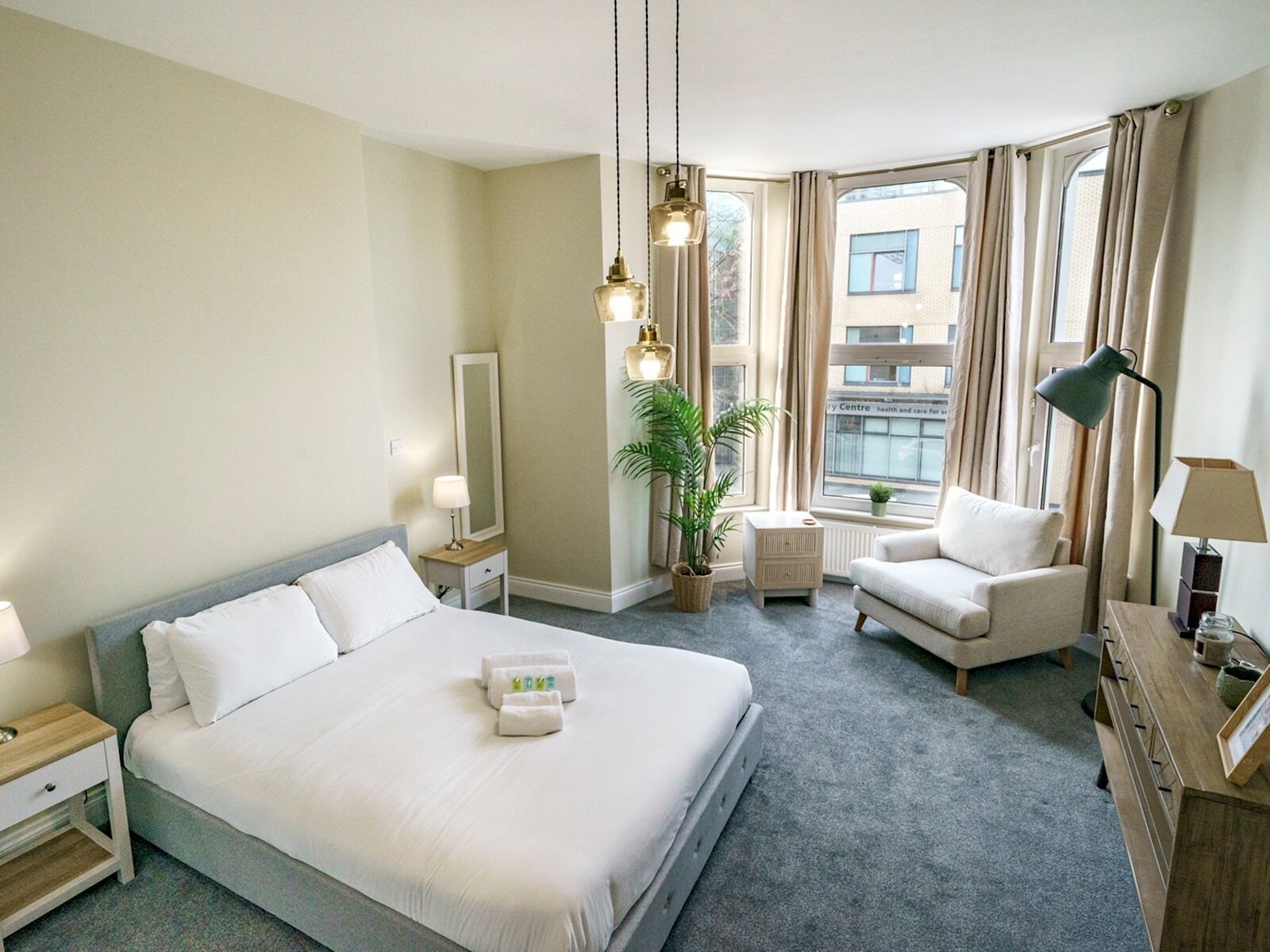 2 bedrooms, iron/ironing board, free WiFi, bed sheets