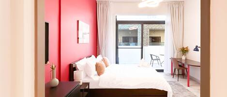 1 chambre, fer et planche à repasser, accès Internet, draps fournis