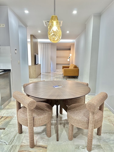 Charming Modern Studio in Porto