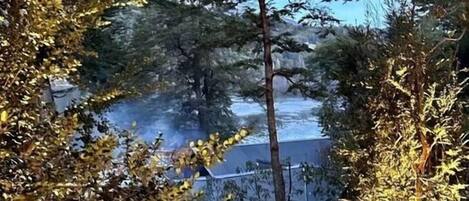 Tina de hidromasaje al aire libre