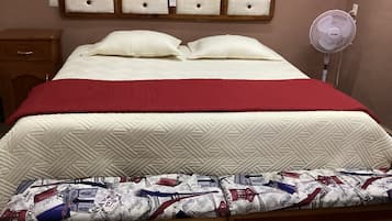 2 bedrooms, desk, free WiFi, bed sheets