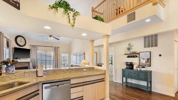 Condo, Multiple Beds, Balcony, Garden View (Meadow Brook Resort Getaway) | Interior - Meadow Brook Resort Getaway (Branson)