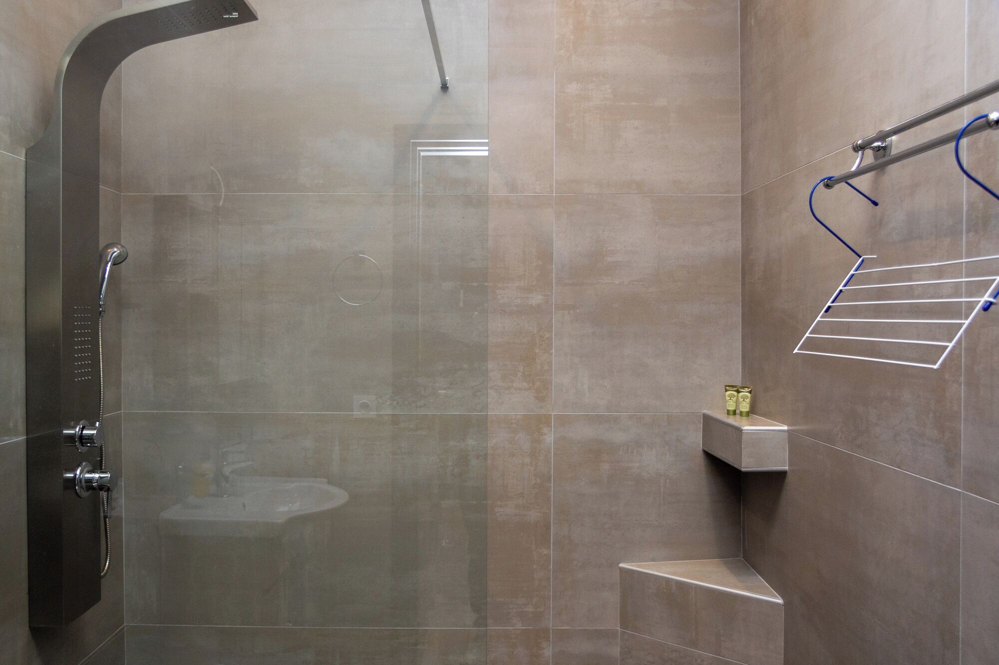 Shower, toilet paper
