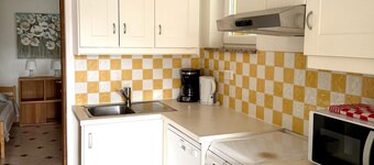 Appartement 2 bedrooms with AC, WiFi in Porec, 4 minutes to sea