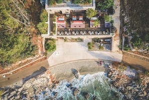 Beach bar