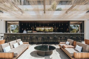 Poolside bar - Maslinica Maison Collection (Stari Grad)