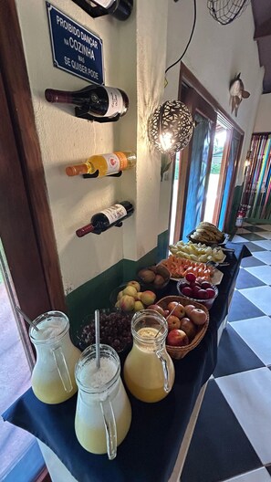 Free daily continental breakfast  - Lagamar Ecohotel (Cananéia)