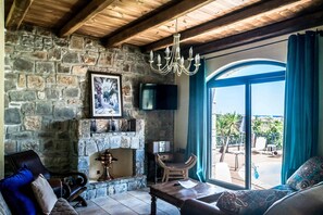 Televisor i llar de foc 