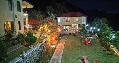 Mist n Meadows Resort