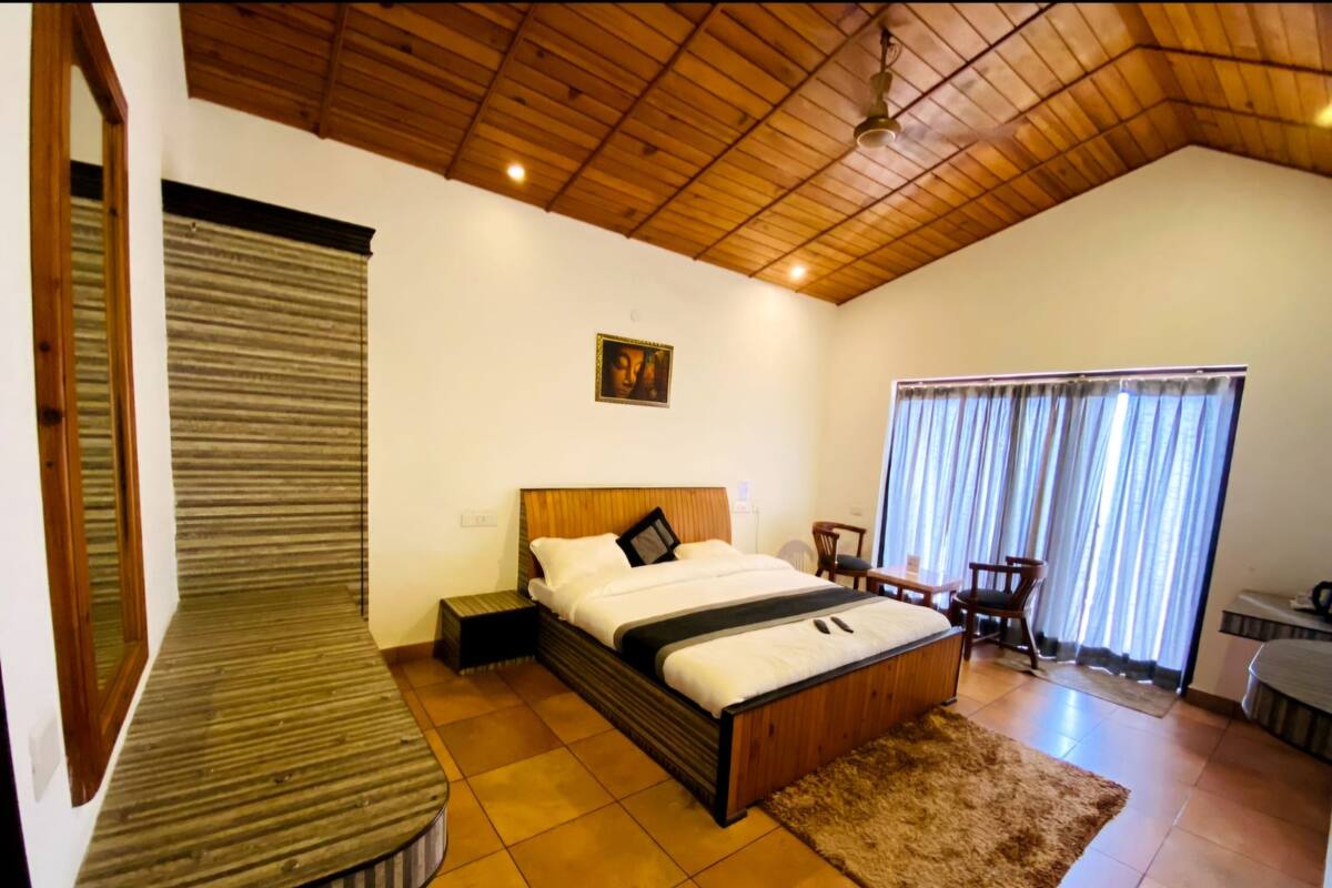 Deluxe Double Room, Balcony, Hill View | Desk, laptop workspace, free WiFi