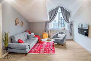 Apartment, City View | Living room