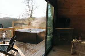 Indoor spa tub