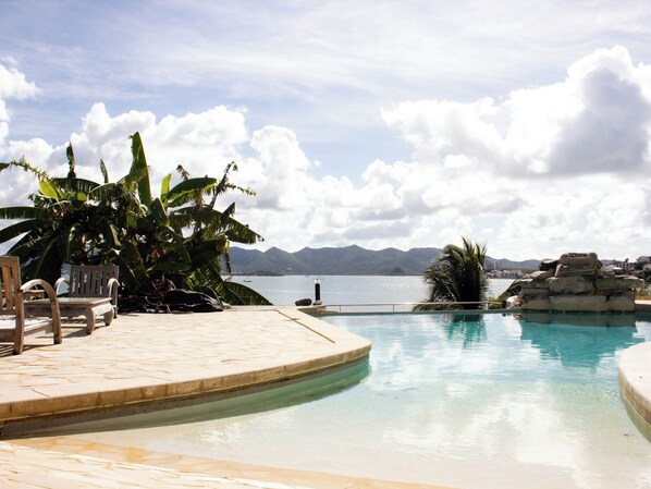 Udendørs pool