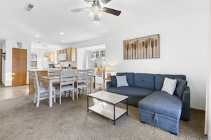 Condo, Multiple Beds, Balcony (Scenic Lakeview) | Living area | 42-inch flat-screen TV with digital channels - Scenic Lakeview Stay for 5! (Branson)