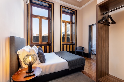 Chic Porto Escape - Spacious & Central