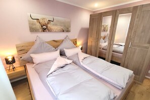 1 chambre, fer et planche à repasser, accès au Wi-Fi (inclus)