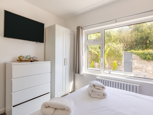 2 chambres, Wi-Fi gratuit, draps fournis