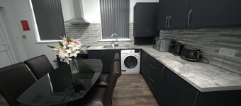 Charming Oxford Apartment in Telford - Flat 2