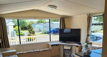 Sunny Chalet Retreat in Skegness