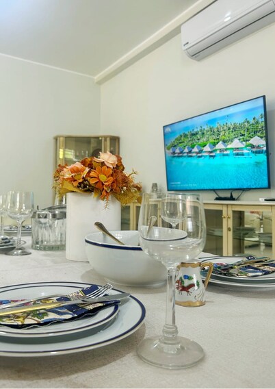 COMPLETE DUPLEX WITH 2 BEDROOMS AND 3 BATHROOMS