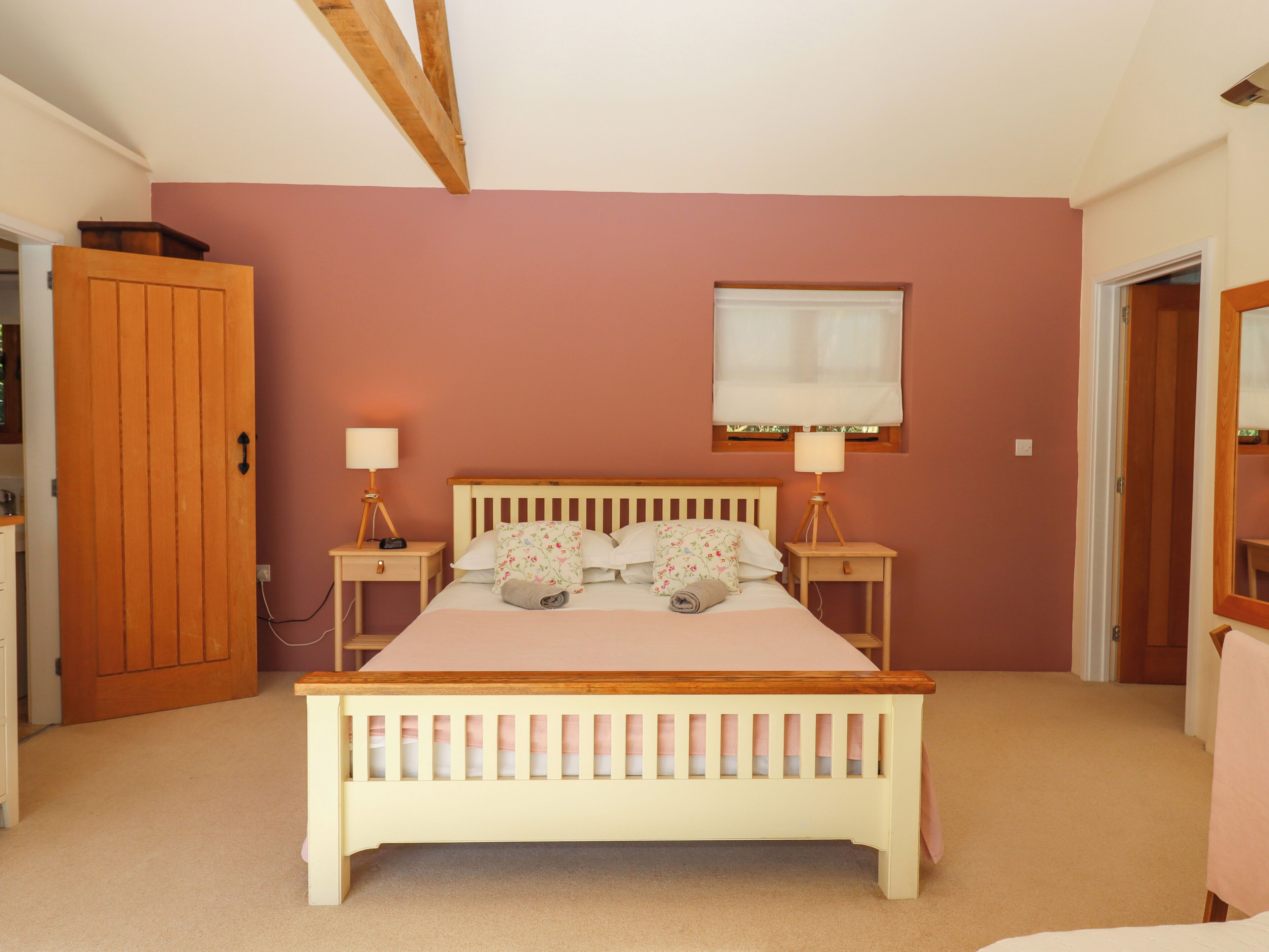 1 bedroom, WiFi (free), individually decorated, individually furnished
