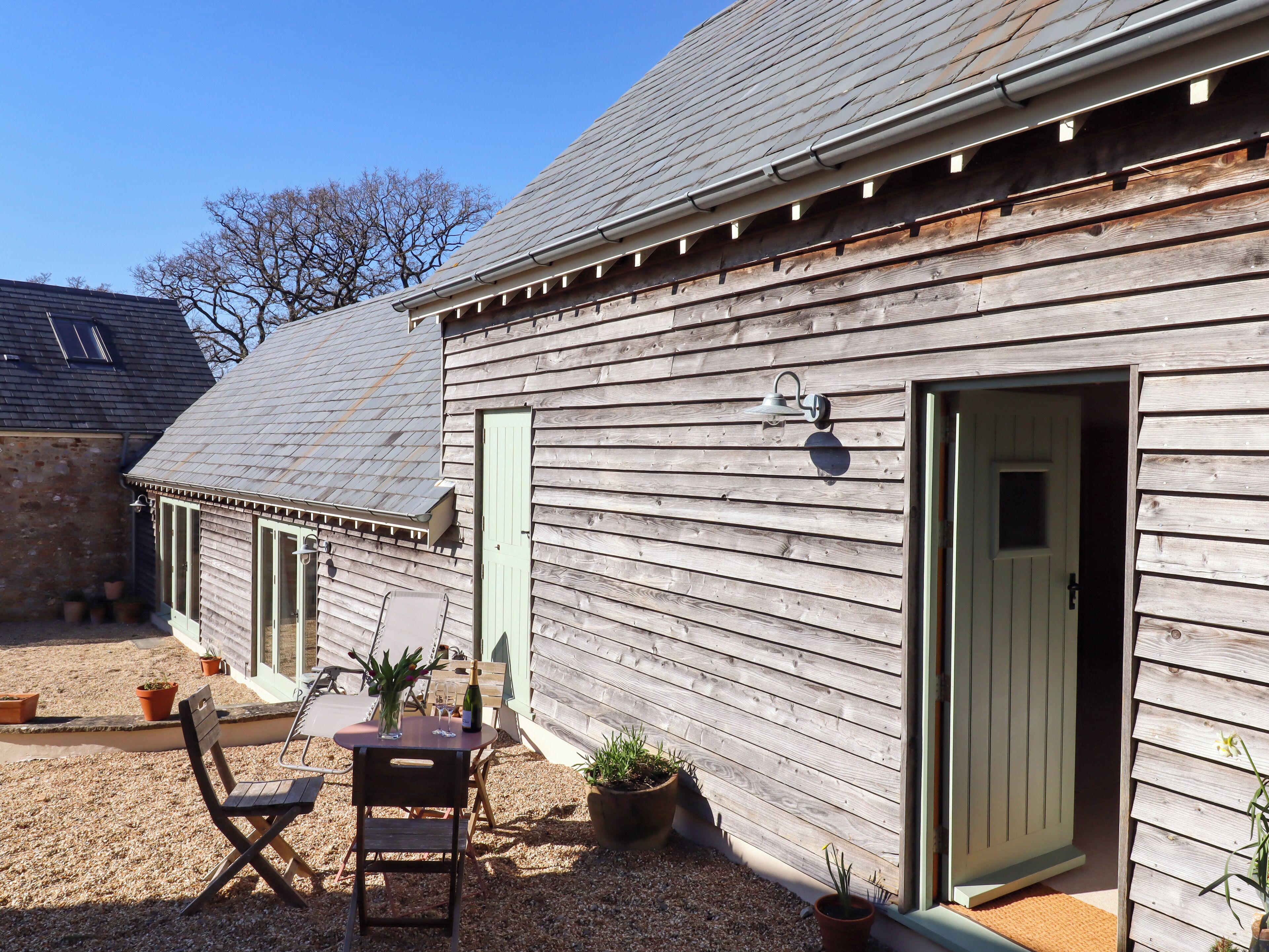 Khu ẩm thực ngoài trời