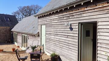 Khu ẩm thực ngoài trời