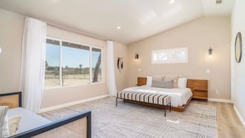 Casa (4 Bedrooms) | 4 habitaciones, tabla de planchar con plancha y ropa de cama