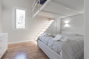 1 chambre, fer et planche à repasser, Wi-Fi, literie fournie