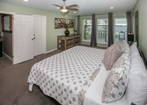 3 chambres, fer et planche à repasser, accès au Wi-Fi (inclus)