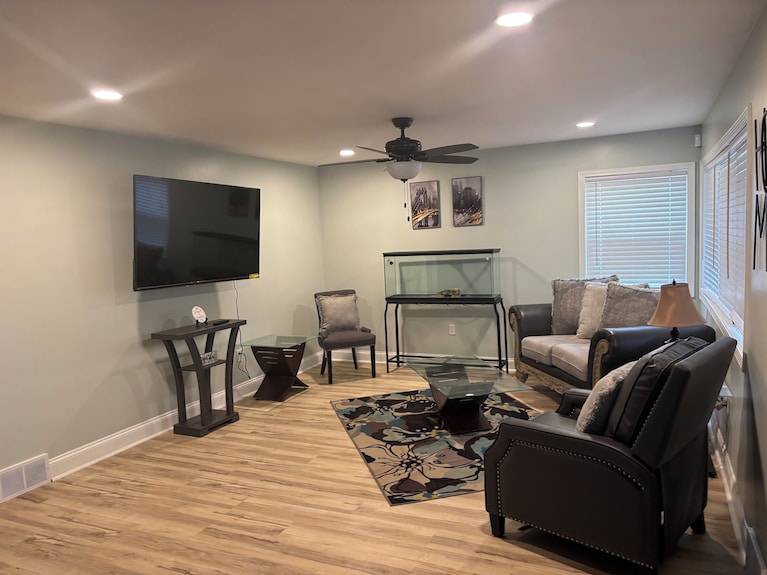 Charming 4-bedroom House With Ac And Wifi In Wonderful Winston-salem - 윈스턴세일럼
