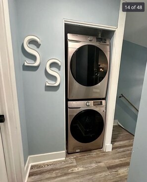 Interior - Seaside Heights Blue Beach Paradise (Seaside Heights)