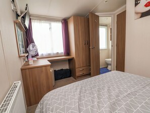 3 bedrooms, individually decorated, individually furnished, free WiFi
