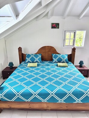 4 slaapkamers, een strijkplank/strijkijzer, wifi, beddengoed