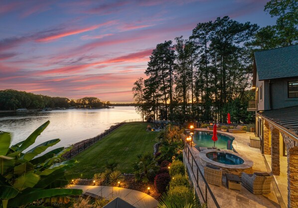 Ferienhaus, Mehrere Betten (Lucent Sunset Retreat) | Pool | Beheizter Pool