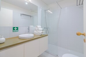 Apartment | Bathroom