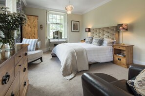 5 bedrooms, individually decorated, individually furnished, free WiFi