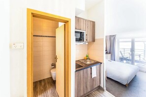 Apartment | 1 bedroom, bed sheets - Modern Apartment - AC- 1br-2p- Geneva (Geneva)