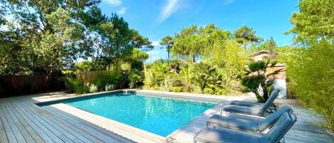 Piscine extérieure, piscine chauffée