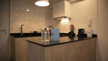 Apartment | Private kitchen | Fridge, microwave, oven, coffee/tea maker