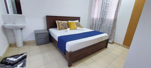 1 chambre, fer et planche à repasser, Wi-Fi