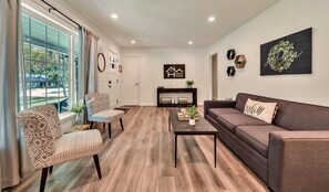 Smart TV - Hope's House, Downtown Waco (Waco)