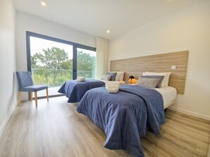 3 bedrooms, iron/ironing board, free WiFi, bed sheets