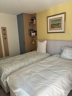 1 chambre, fer et planche Ă repasser, Wi-Fi, draps fournis