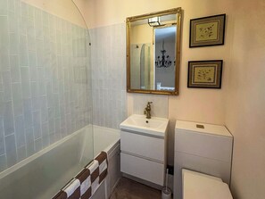 Towels - 1 bedroom accommodation in Torquay (Torquay)
