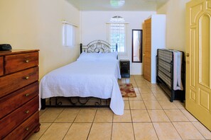 5 chambres, bureau, fer et planche à repasser, Wi-Fi gratuit