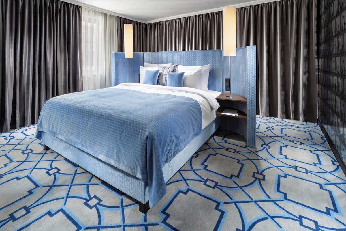 Chain Bridge Penthouse with Terrace | 2 slaapkamers, luxe beddengoed, een minibar, een kluis op de kamer