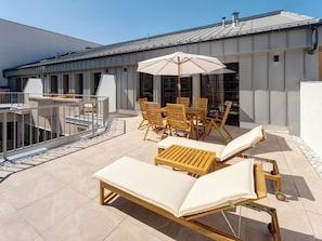 Chain Bridge Penthouse with Terrace | Terrace/patio